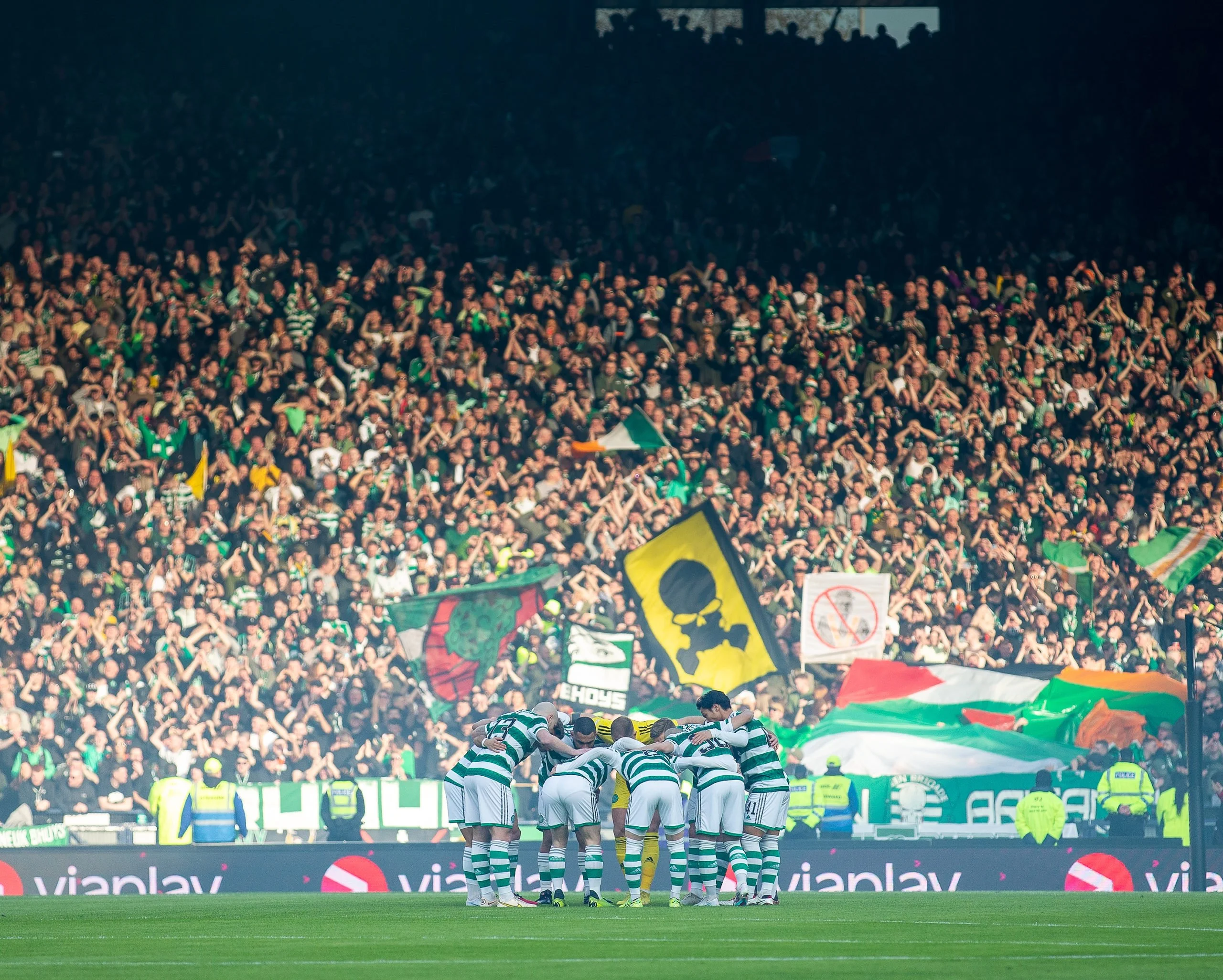 Celtic, Champions League, huddle