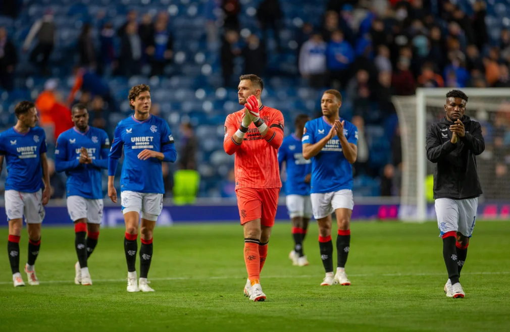 Dessers, Butland, Ibrox