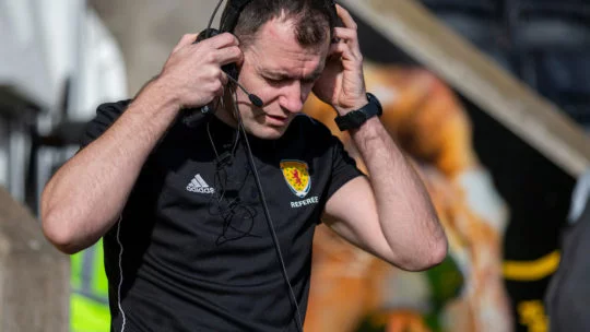 Don Robertson, Alan Muir, VAR, Kyogo Furuhashi